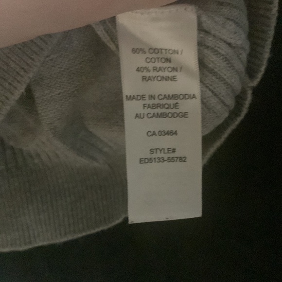 Ricki’s XS grey top - Picture 4 of 4